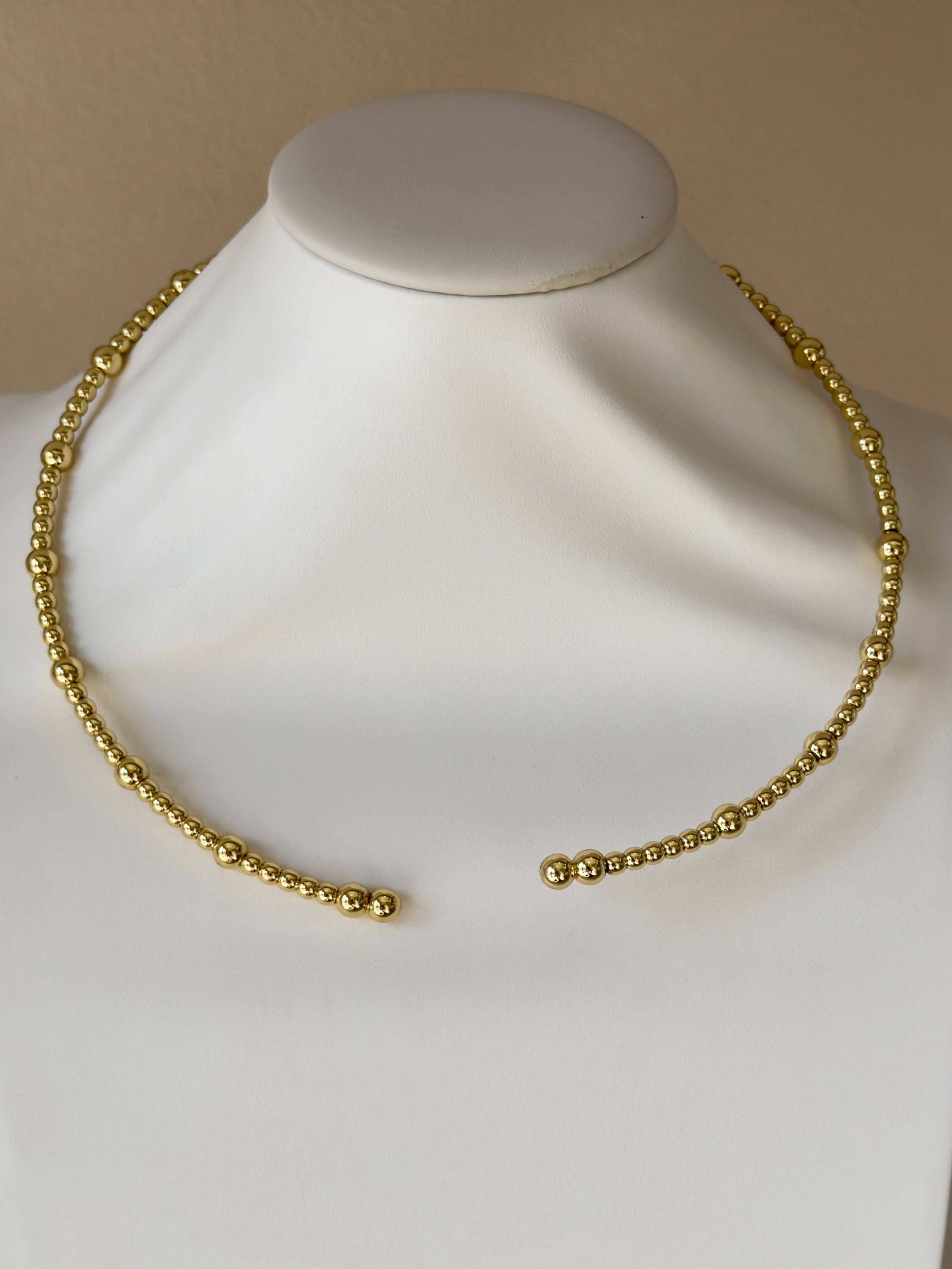 Gold choker