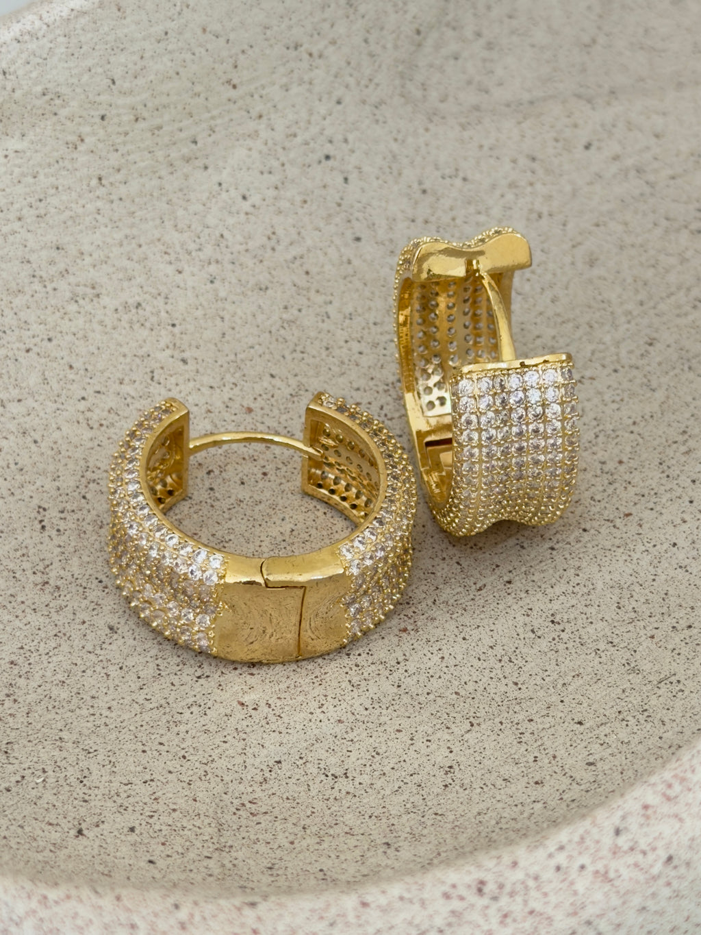 Kiara Hoops
