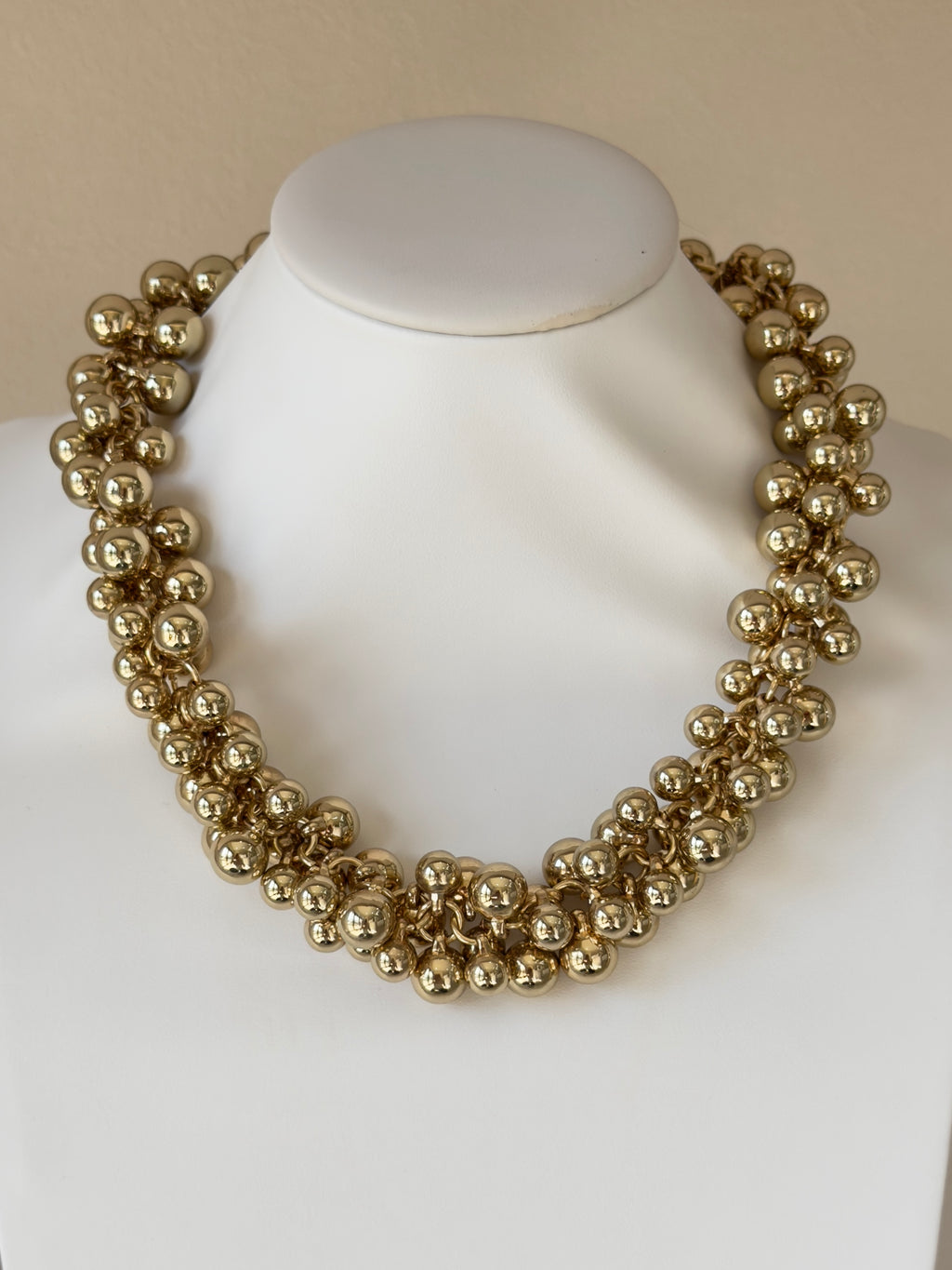 bead necklace