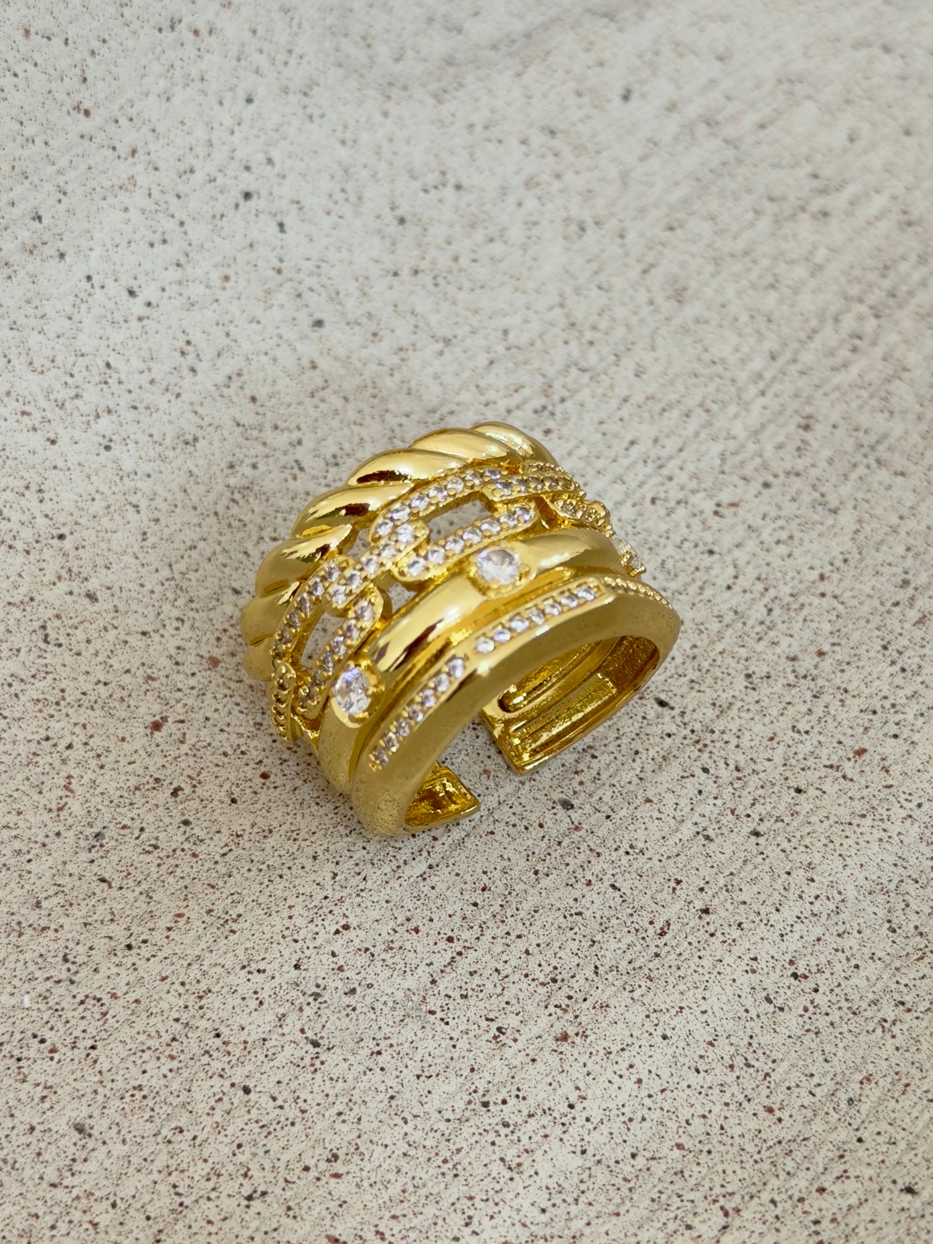 linked up ring