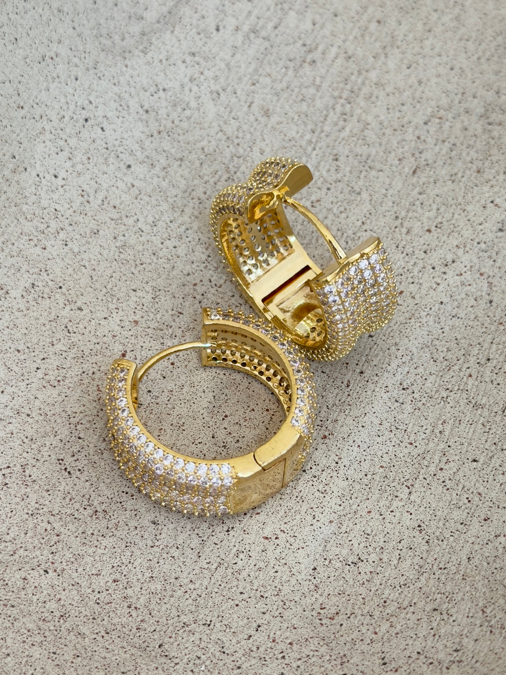 Kiara Hoops
