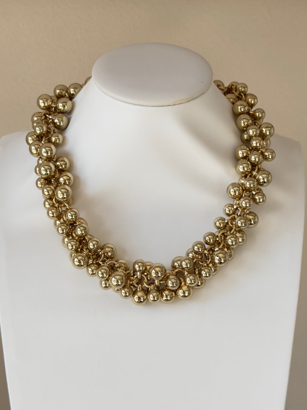 bead necklace